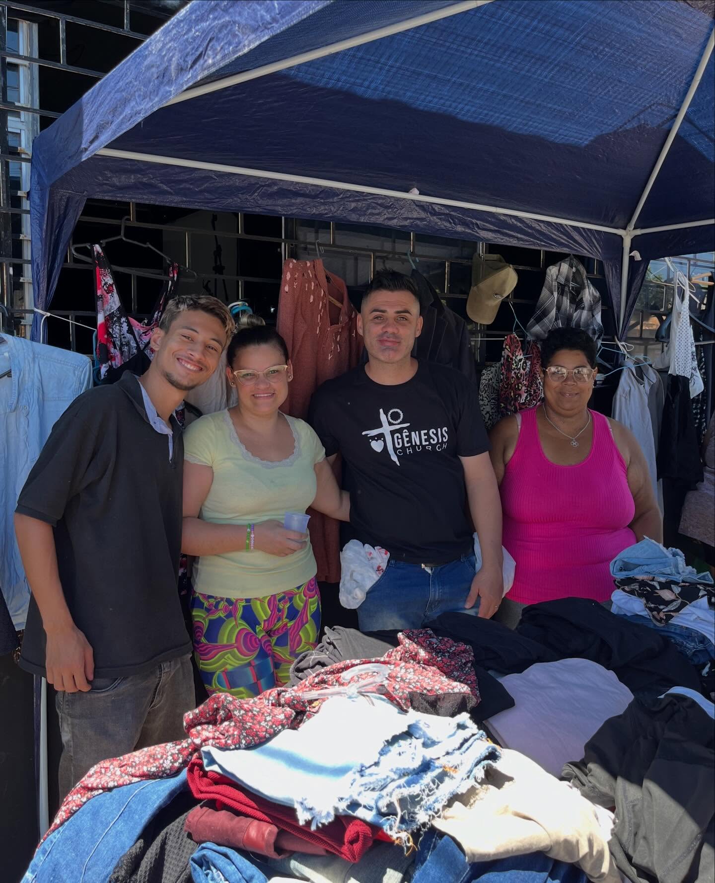 Equipe da Gênesis no Varal Solidário
